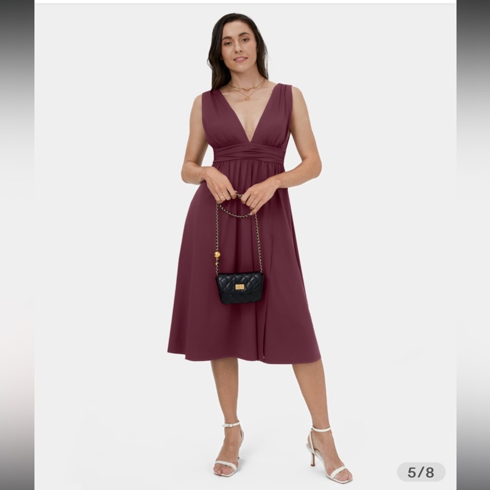 Nwt! Halara Deep V Neck Split Backless Sleeveless… - image 4